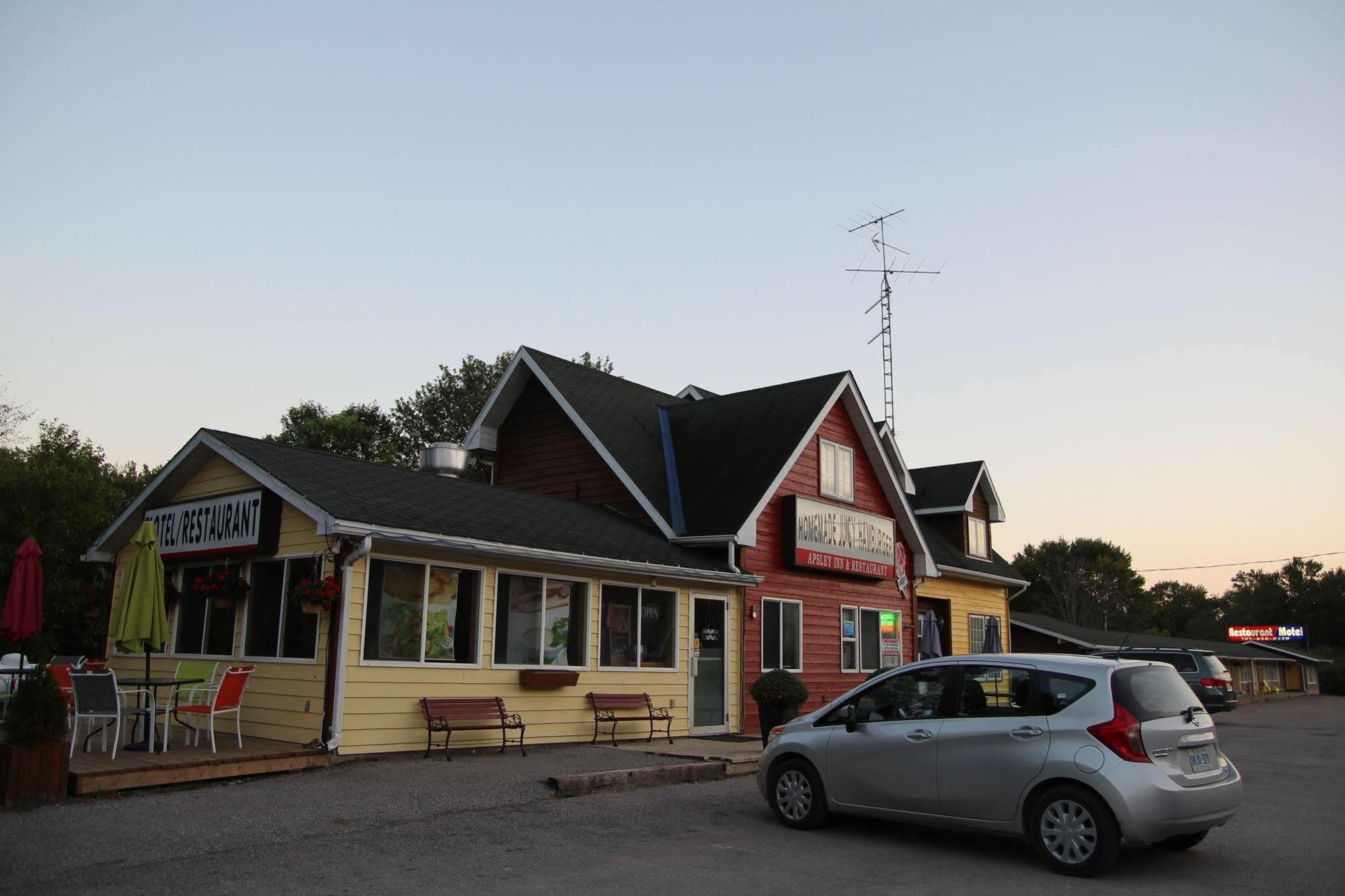 Apsley Inn And Restaurnt Exterior photo